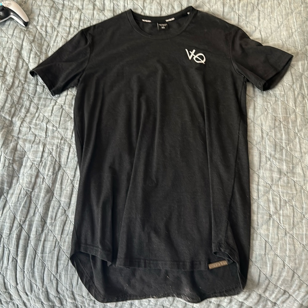 Vanquish Workout Tee Medium